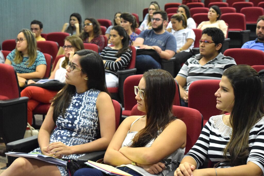 Estudantes da Unifor participam da Reunião de Acolhimento e Orientações